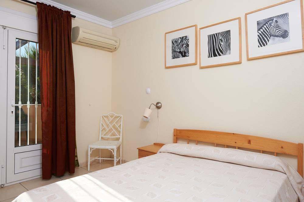 Apartamentos y Villas Oliva Nova