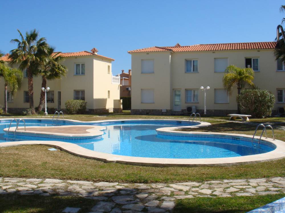 Apartamentos y Villas Oliva Nova