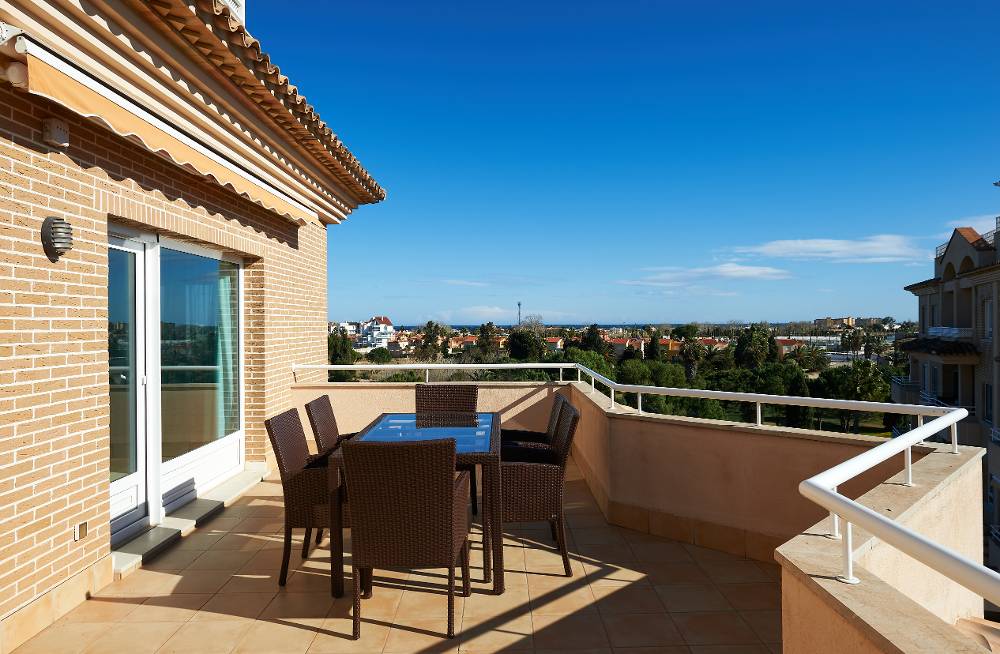 Apartamentos y Villas Oliva Nova