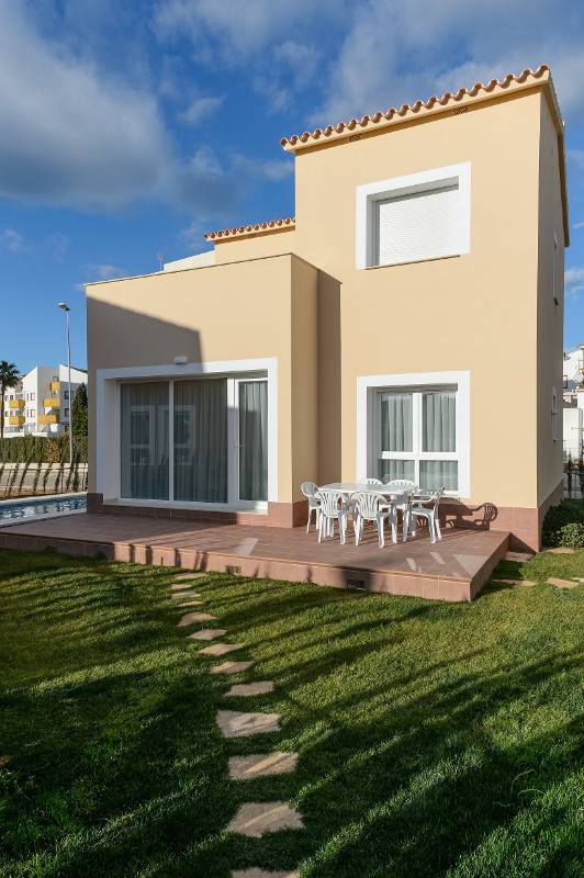 Apartamentos y Villas Oliva Nova