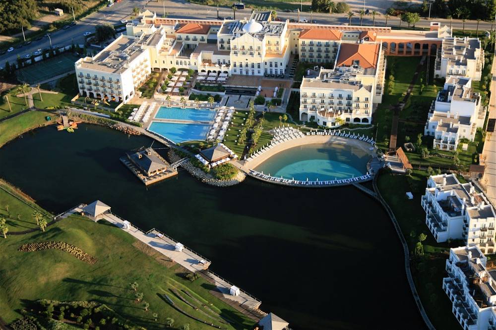 Domes Lake Algarve